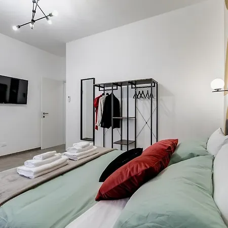 Bdc - Mariposa 3bdr In San Giovanni Apartment Rome