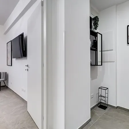 Bdc - Mariposa 3bdr In San Giovanni * Rome