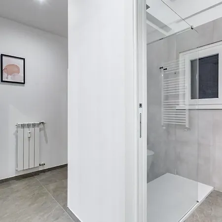 Bdc - Mariposa 3bdr In San Giovanni Rome