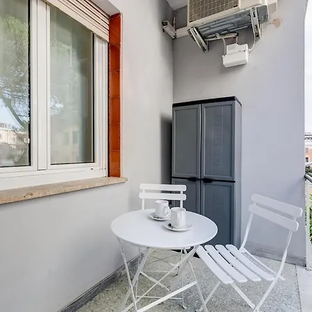 Bdc - Mariposa 3bdr In San Giovanni * Roma