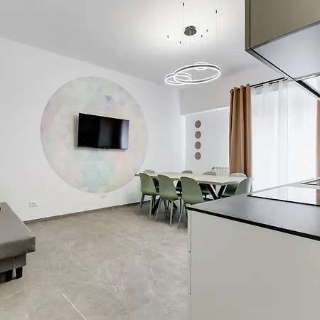 Bdc - Mariposa 3bdr In San Giovanni Roma