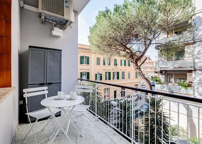 Bdc - Mariposa 3bdr In San Giovanni Apartment Rome