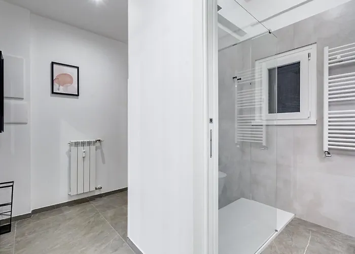 Bdc - Mariposa 3bdr In San Giovanni Rome