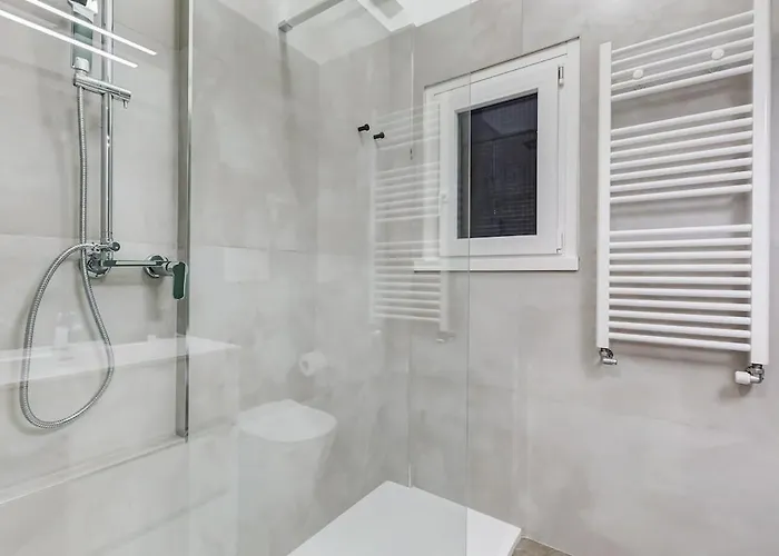 Bdc - Mariposa 3bdr In San Giovanni Apartment *