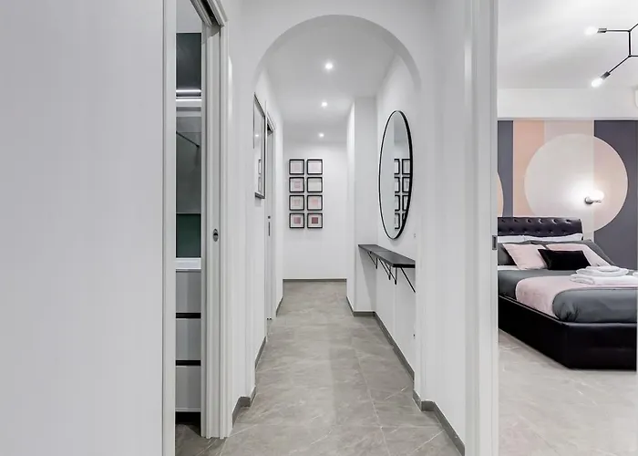 Bdc - Mariposa 3bdr In San Giovanni Rome