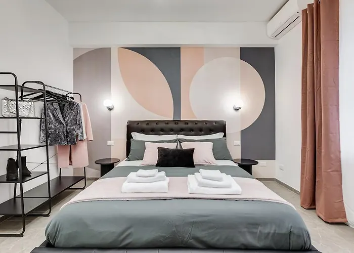 Bdc - Mariposa 3bdr In San Giovanni Rome