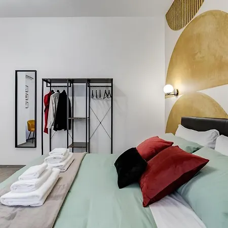 Bdc - Mariposa 3bdr In San Giovanni Apartman *