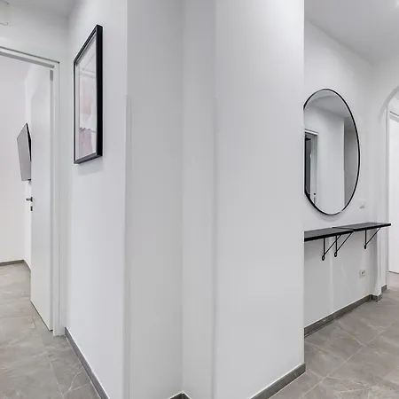 Bdc - Mariposa 3bdr In San Giovanni Apartman *